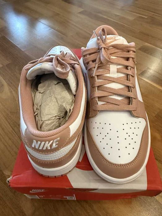 Продам новые Nike Dunk Low White/Rose Whisper