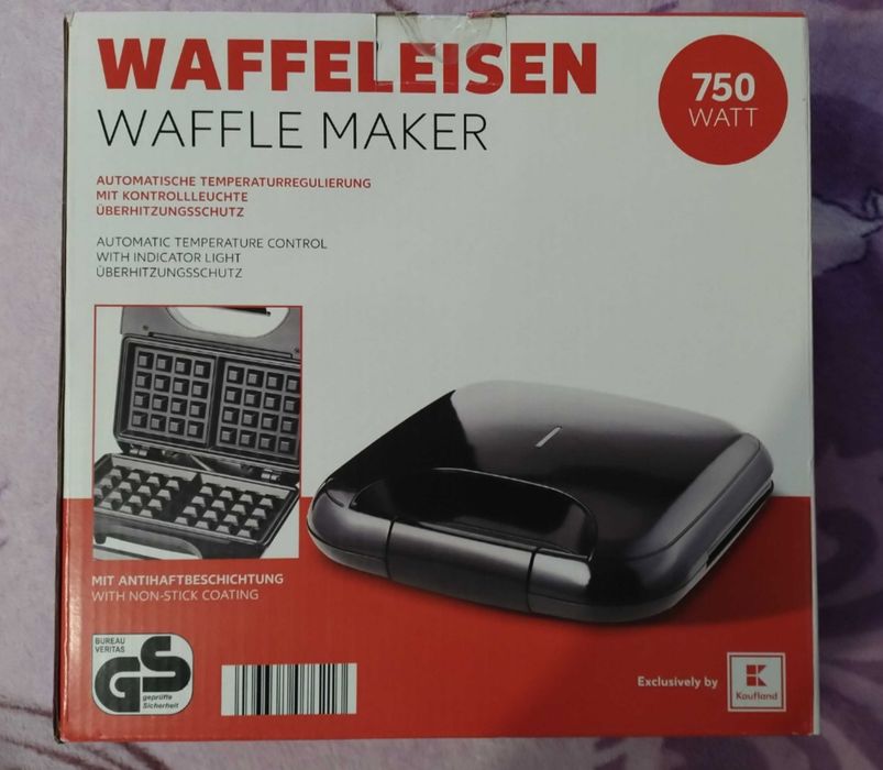 Aparat pentru vafe / Waffle Maker NOU