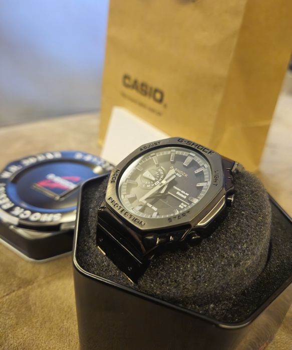 Часовник G-SHOCK Solar GM-B2100