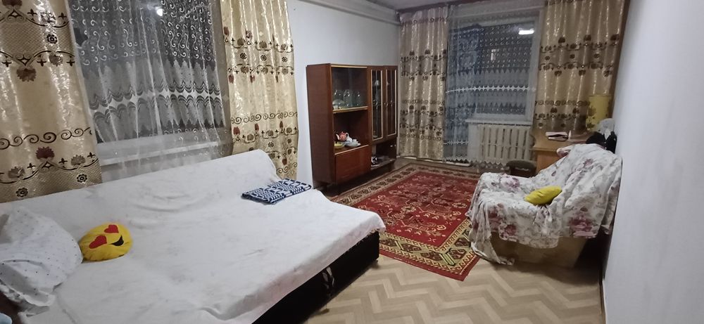 Продам 2 км квартиру