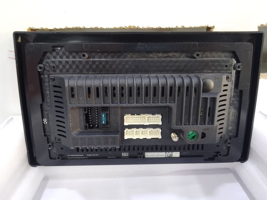 Mashina uchun manitor teyes