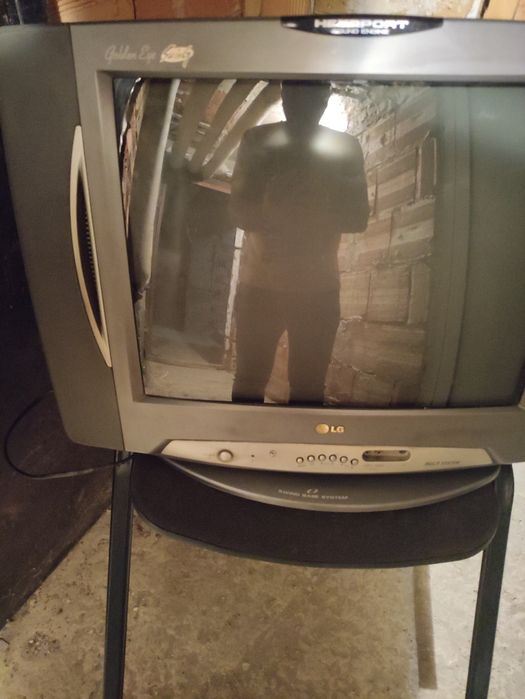 Продава се телевизор LG