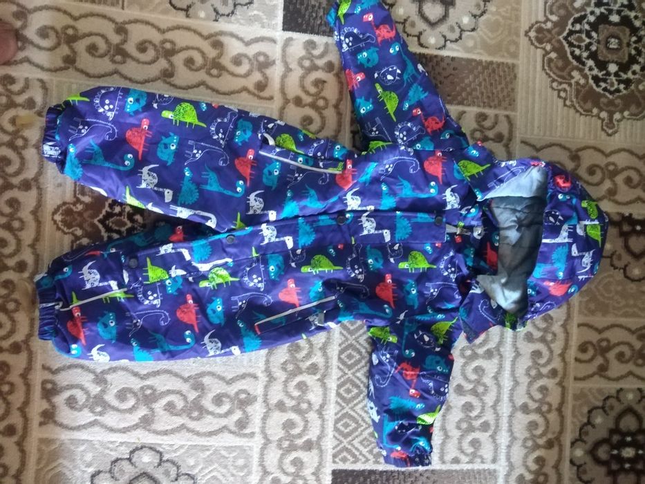 Продам детский комбинезон  для мальчика. Осень - Весна!