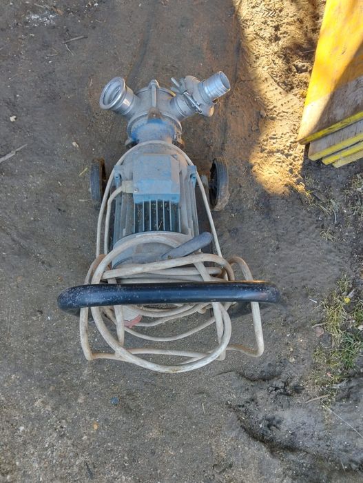 Motopompa electrică