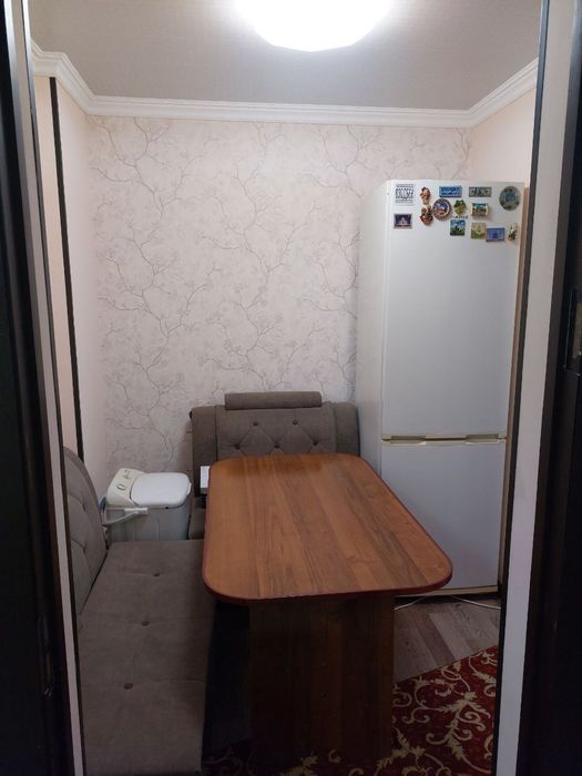 Uy sotiladi jihozlari bilan! Chirchiq shahar 3 xonali