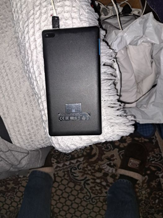 Таблет Lenovo TB-7304X