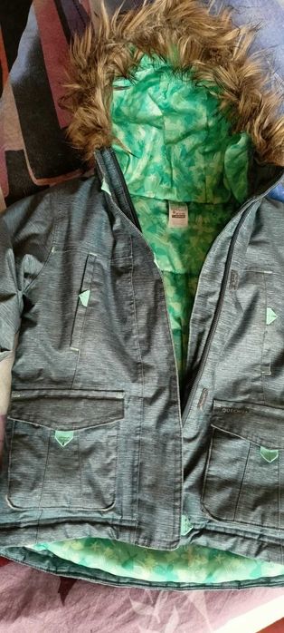 Детско ски (зимно) яке от Декатлон, 113-122см, яке Бенетон