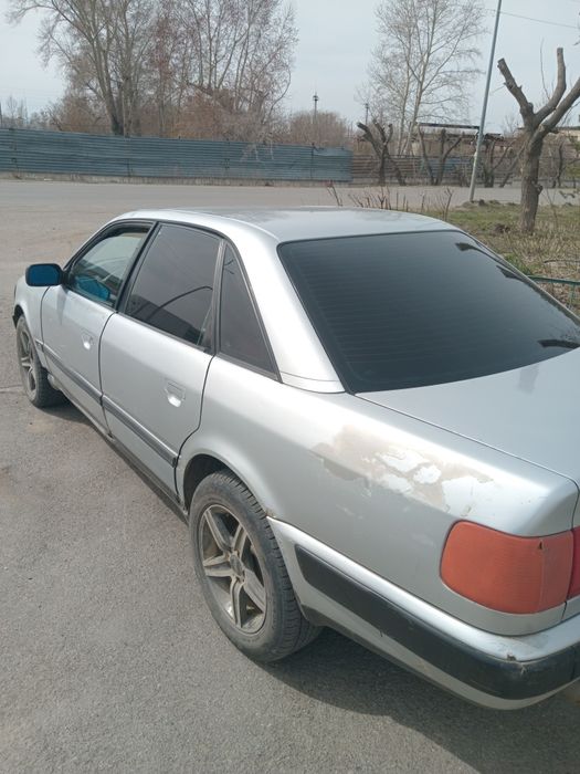 Продам Ауди 100с4 объём 2,0