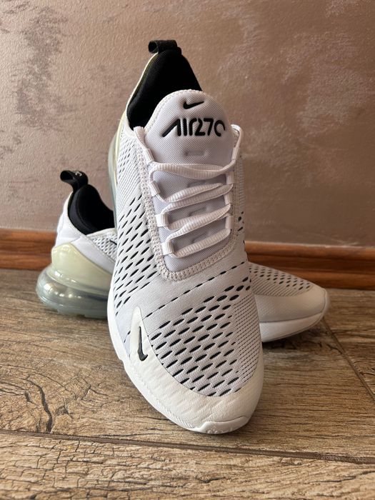 Оригинални маратонки Nike airmax 270