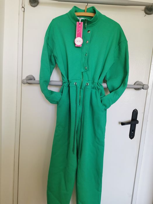 Нов спортен екип L размер