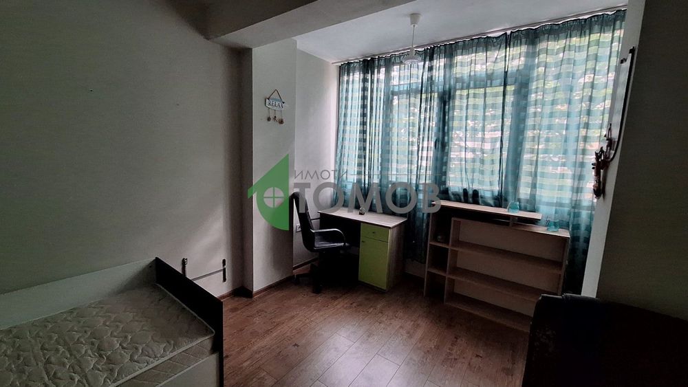 Тристаен апартамент в кв. Опълченски