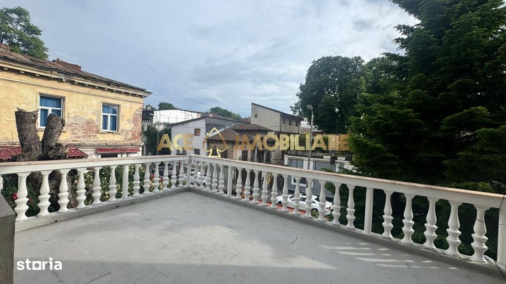 Vila de inchiriat | Unirii | Parcare | 340 mp utili - 1000 mp teren