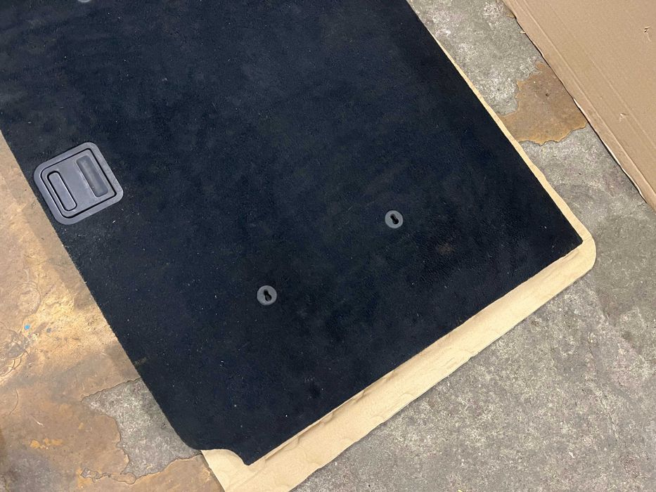 Кората в багажника за BMW E39 Комби