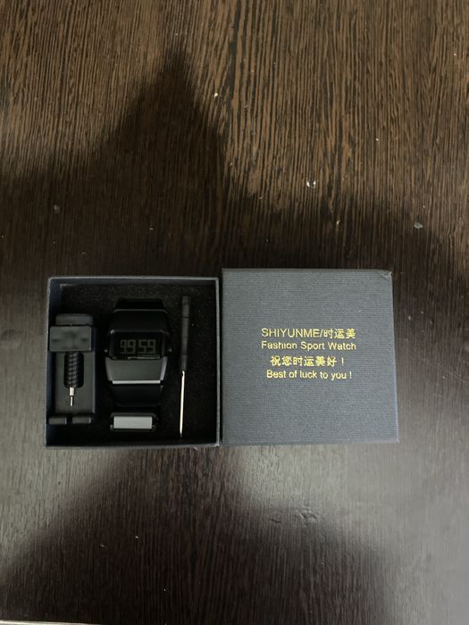 Продам часы и набор колец