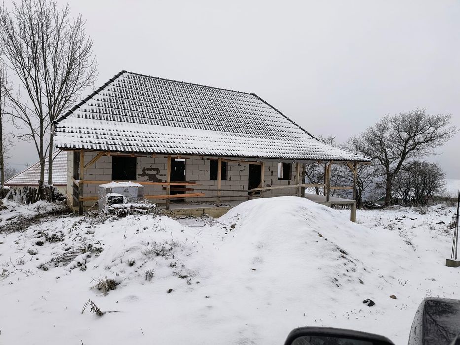Casa Noua La Munte in Com Batrana Tinutul Padurenior