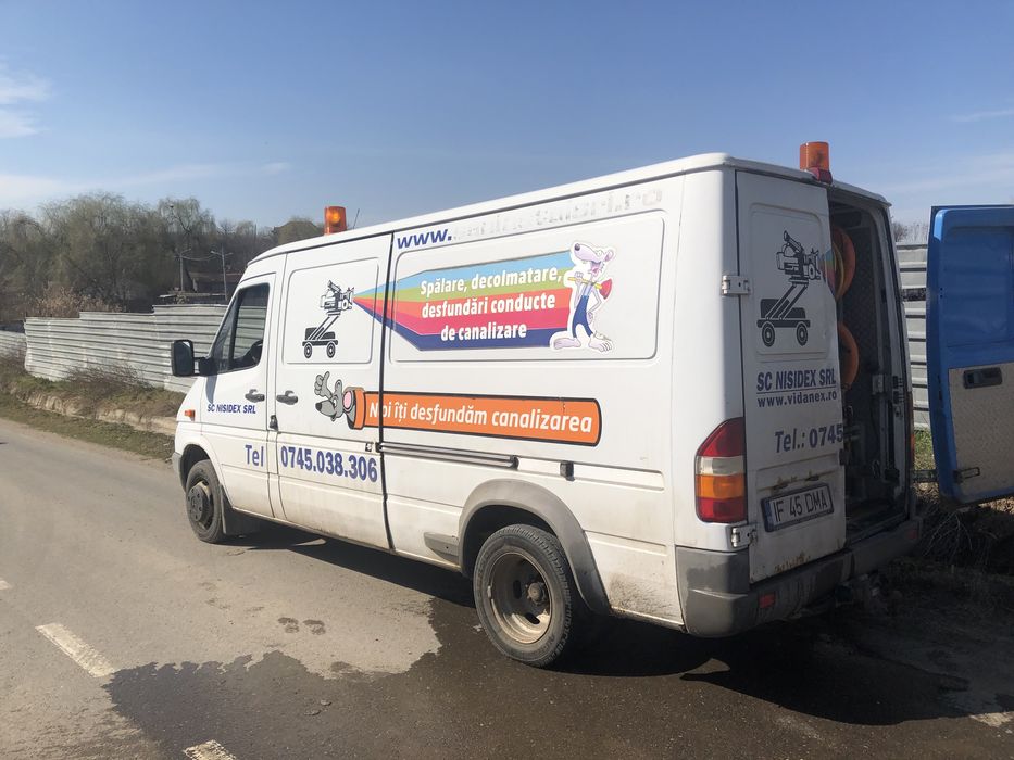 Desfundare  bucatarii si canalizare.Inspectie video pentru canalizare.