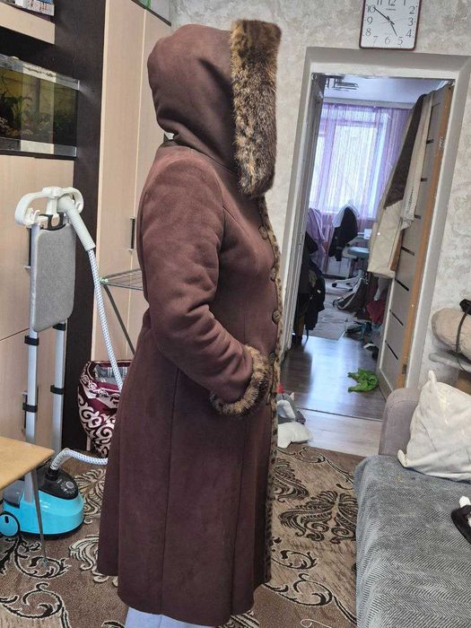 Продам дубленку женскую
