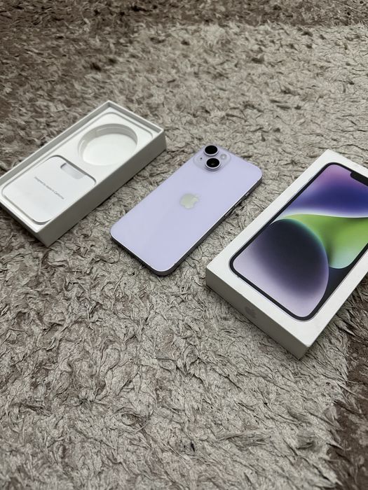 Продаю iPhone 14 в отличном состояние без ремонта