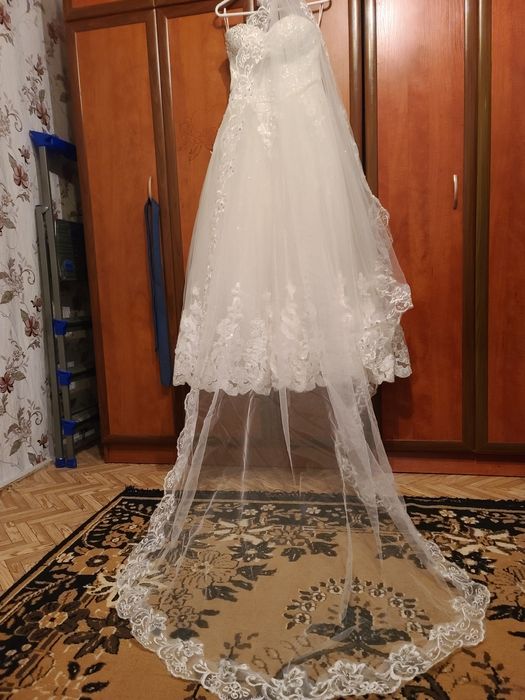 Продам свадебное платье