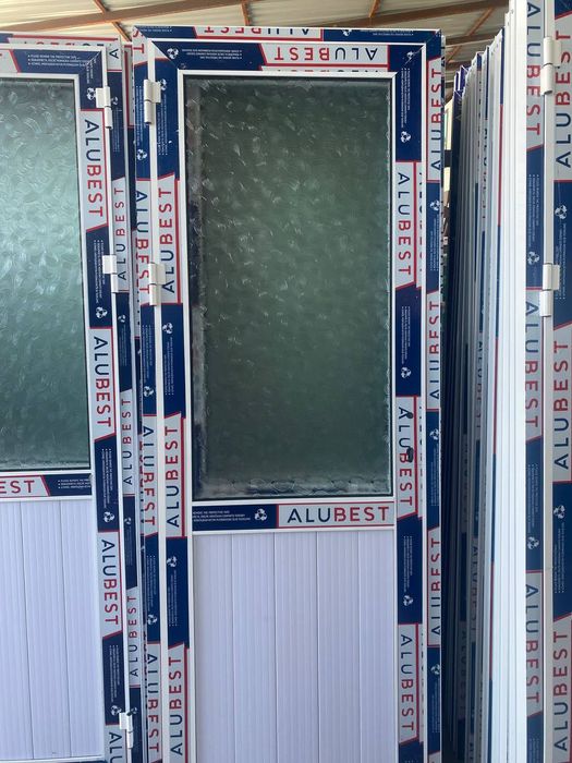 Двери Алиминивые готовые разные варианты разные размеры есть