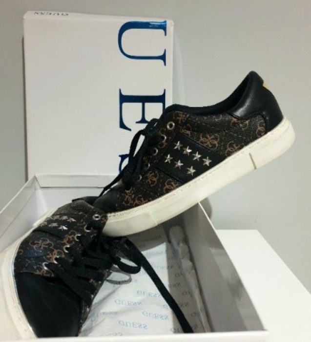 Обувки Guess оригинални сребърни и черни