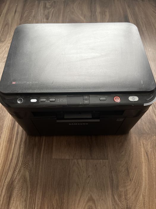Продам принтер и сканер Samsung SCX-3205.