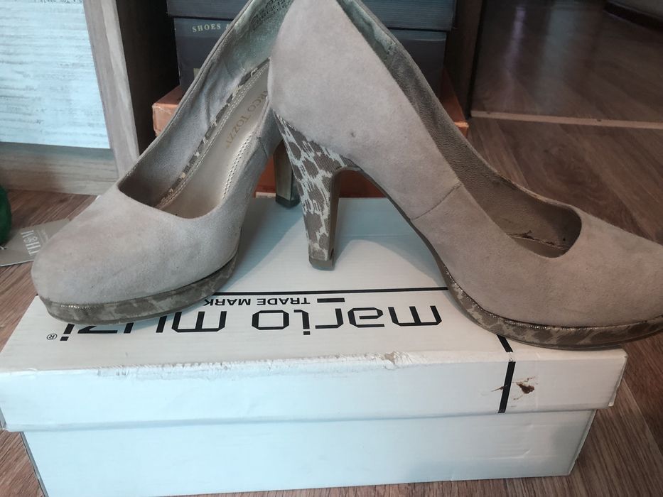 Продам женские туфли