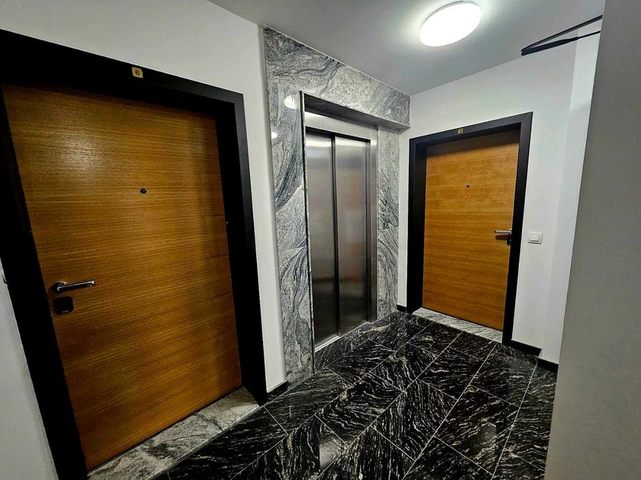 Продава се Двустаен апартамент в София, Център - 70 кв.м за 2500 €/кв.м - Снимка #3