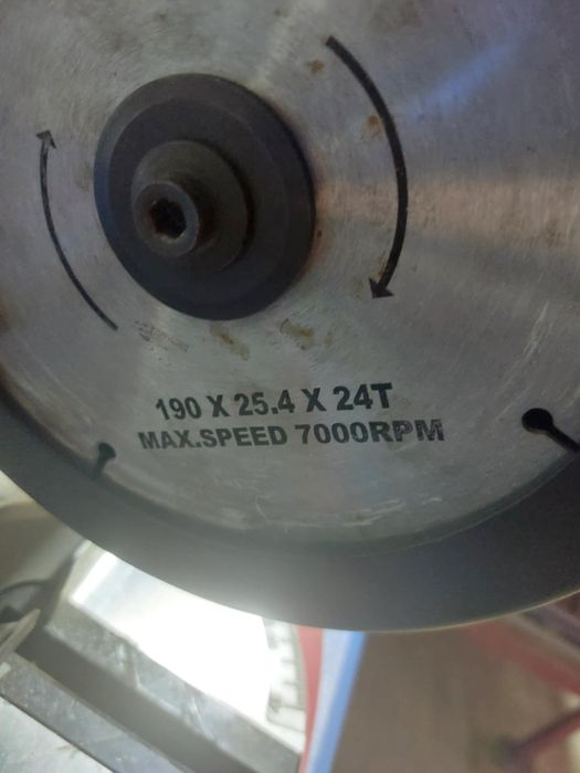 Vand masina de taiat fier sau lemn