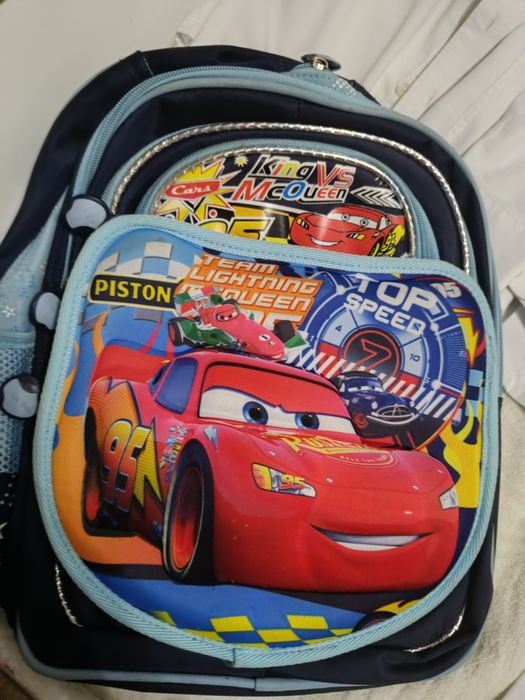 Рубашки и рюкзак для мальчика 1 класс