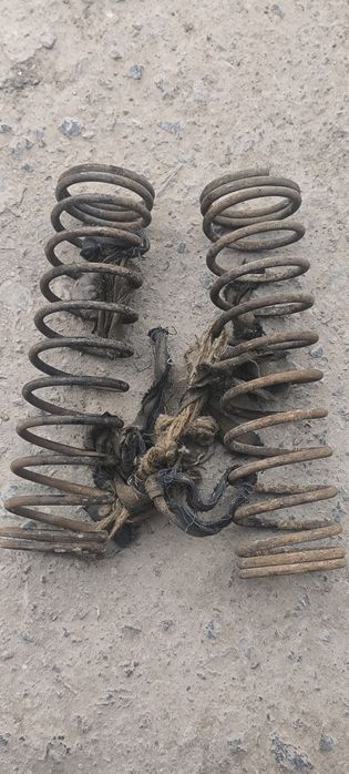 Пружина мотоцикл