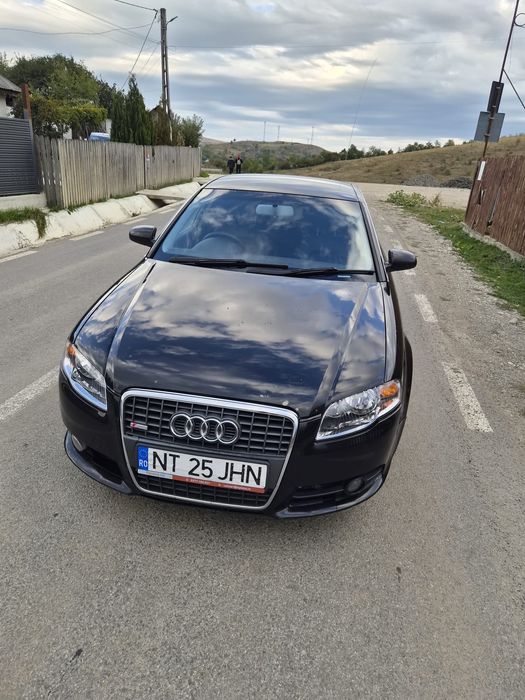 Vând audi A4 b7 capacitate cilindrica 2.0 140 CP