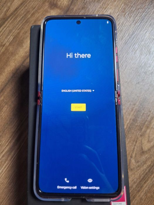 Продавам motorola razar 40 ultra