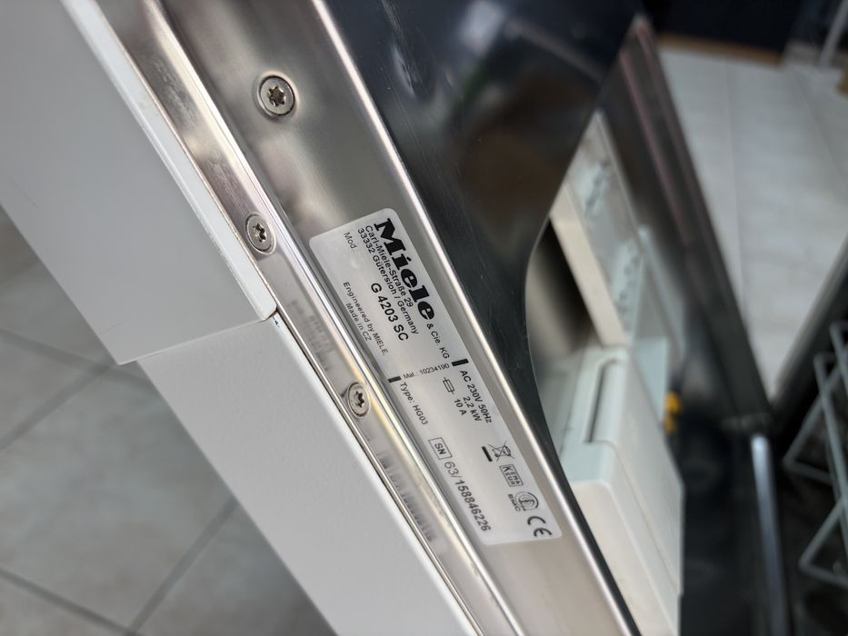 Miele G 4203 sc свободностояща миялна 14 комплекта  /24 мес гаранция