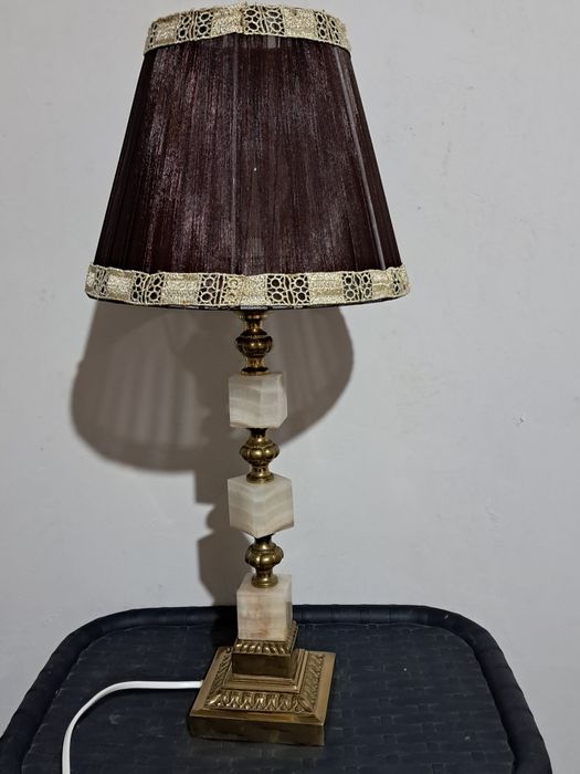 Винтидж настолни лампи