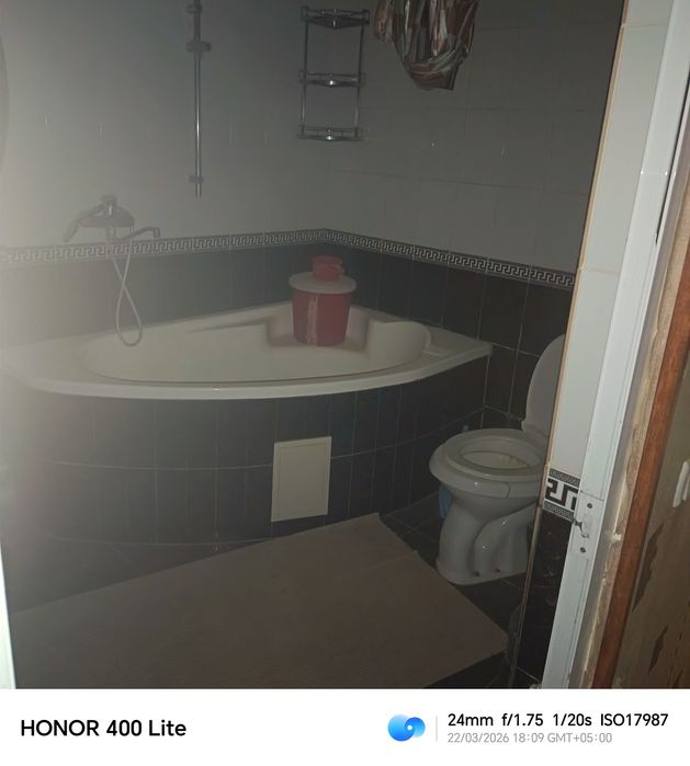 Срочно продаëтся 3 ком квартира на 1-этаже в микрорайоне