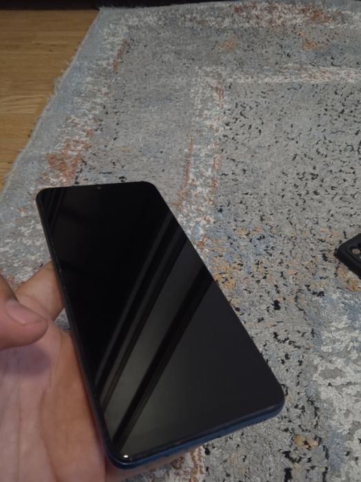 Samsung 12а телефон