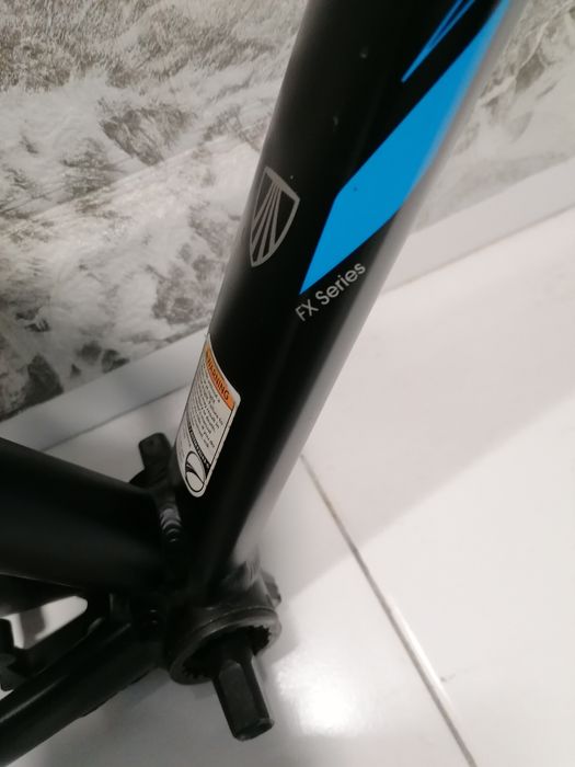 TREK  XXL  шосейна - гравел  рамка