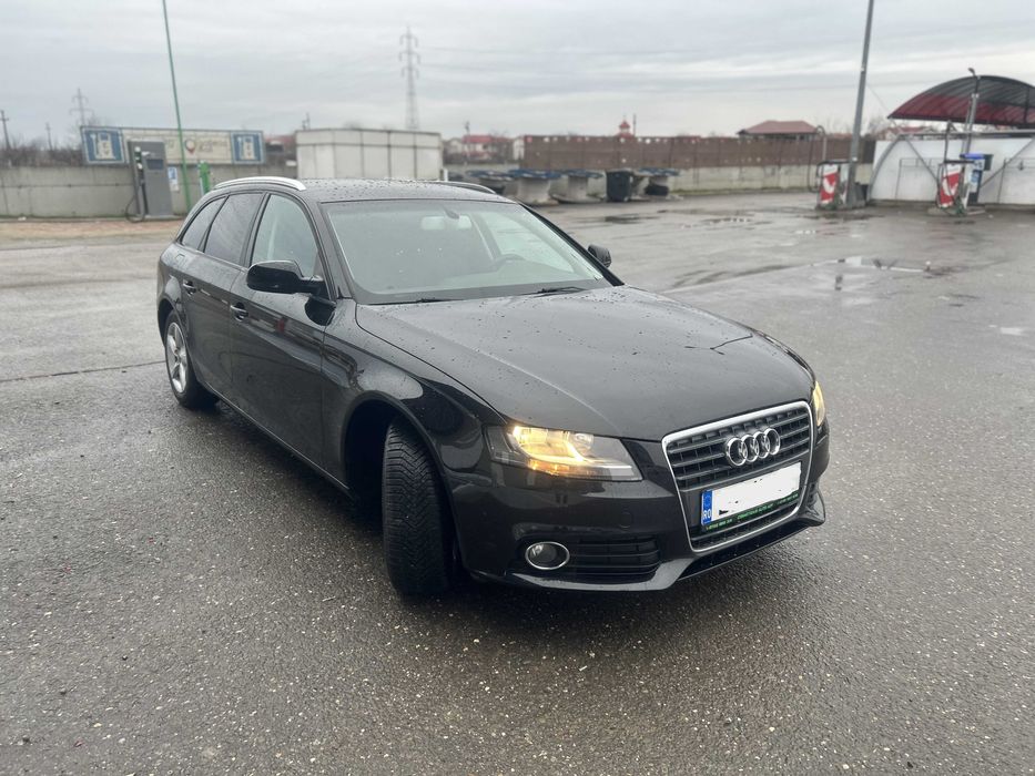 Audi A4 B8 Avant 2010 2.0 TDI 143 CP