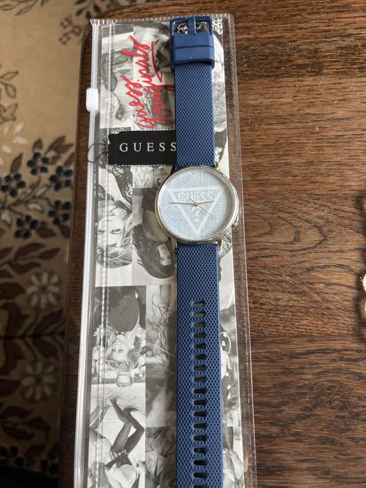 Стилен Часовник Guess