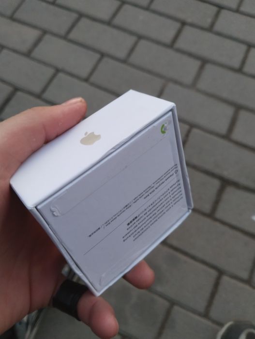 Vivo y55 + Air pods 4