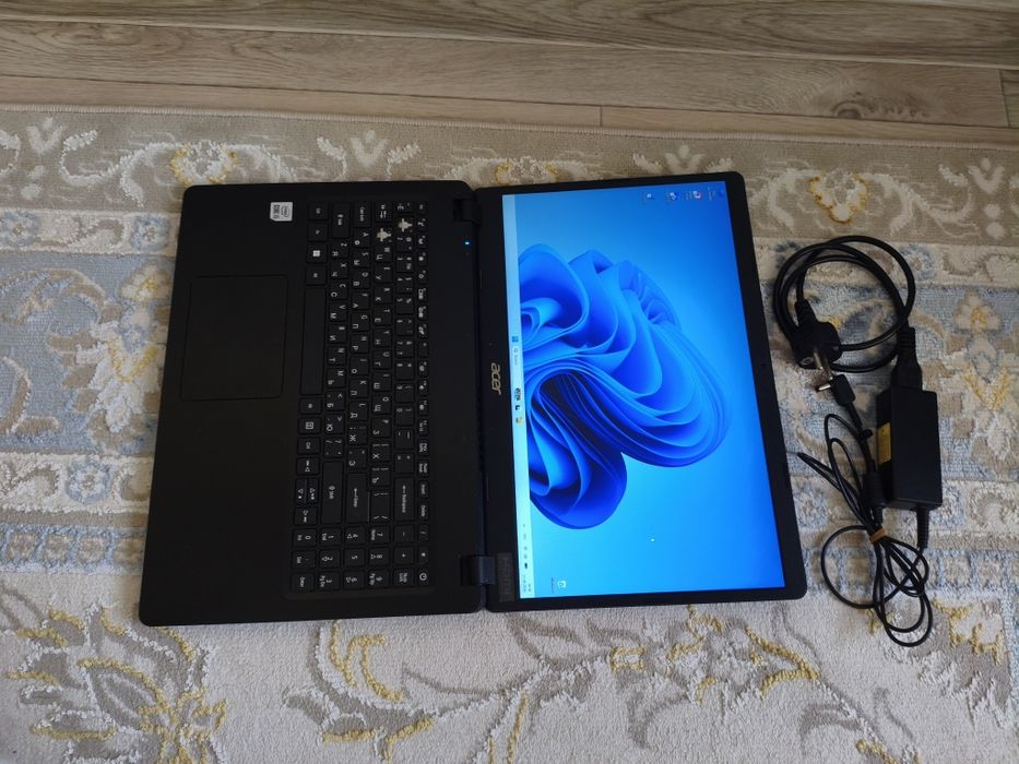 Acer i5-10, ssd 512m2, оперативки 8