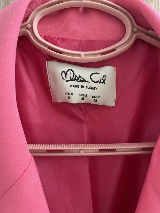 Дамско розово сако