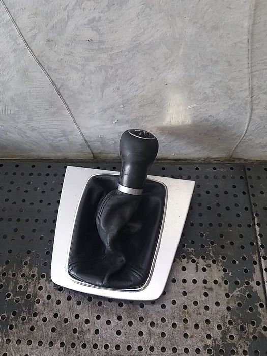 Nuca rama ornament schimbator viteze audi a4 b7 8e 8e0864261