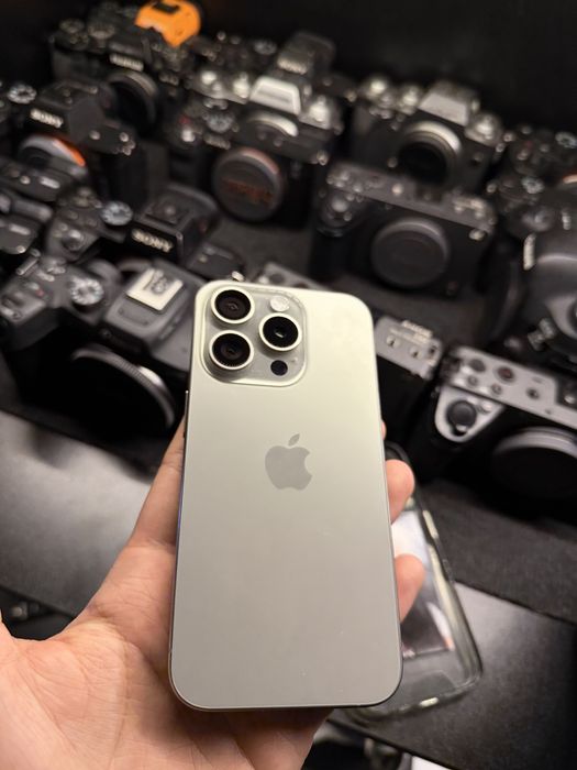 iPhone 15 pro (256gb)