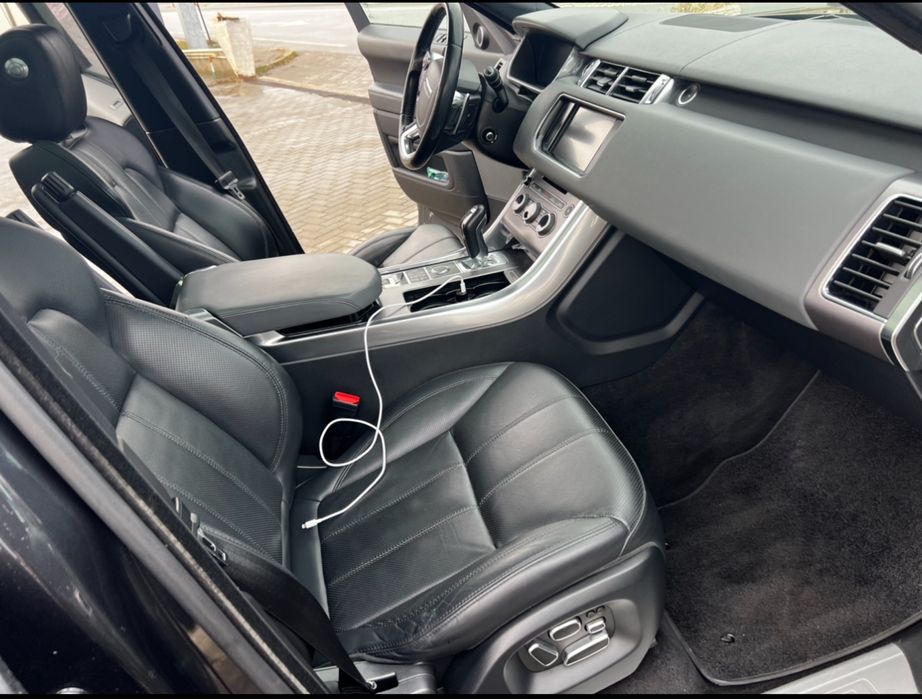 Range rover sport 300CP
