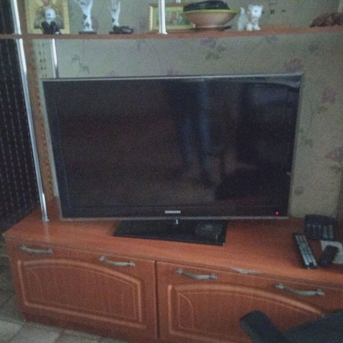 Продам телевизор Самсунг