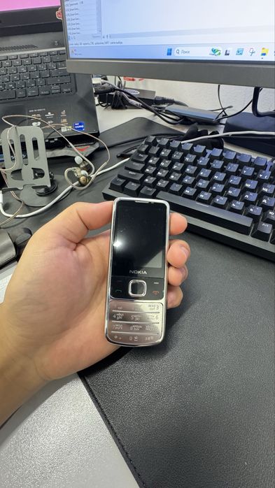 Nokia 6700 classic!!