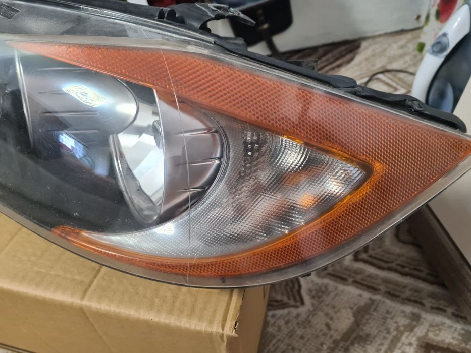 Продам фары на BMW E90