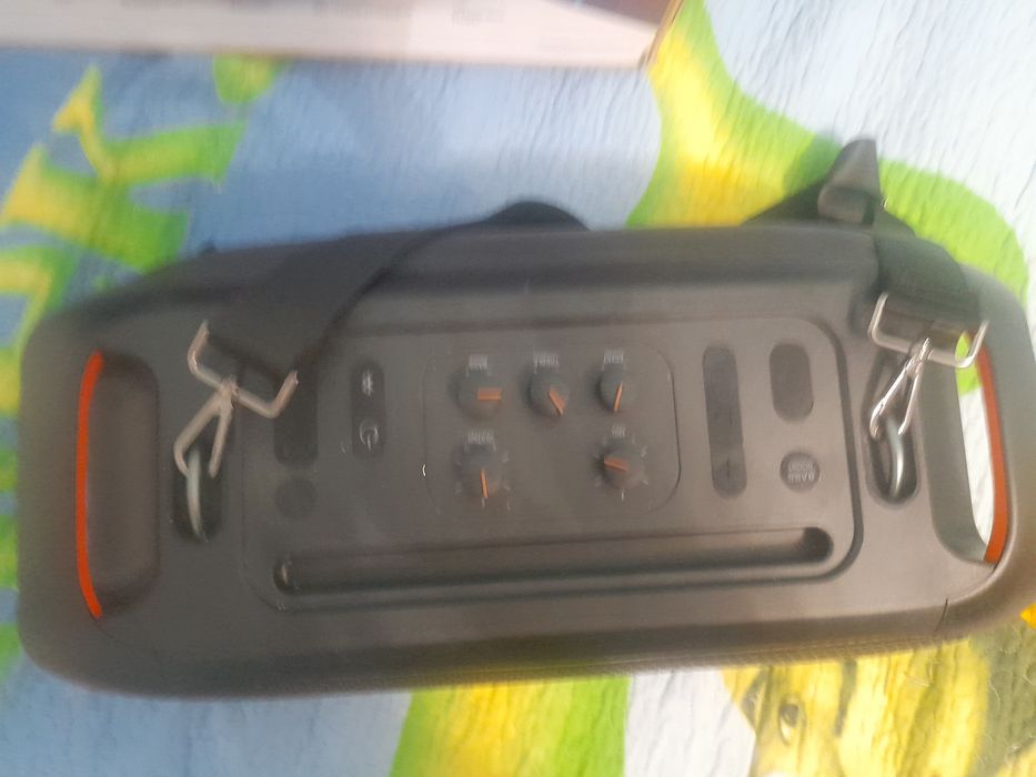 Блютуз колонка JBL